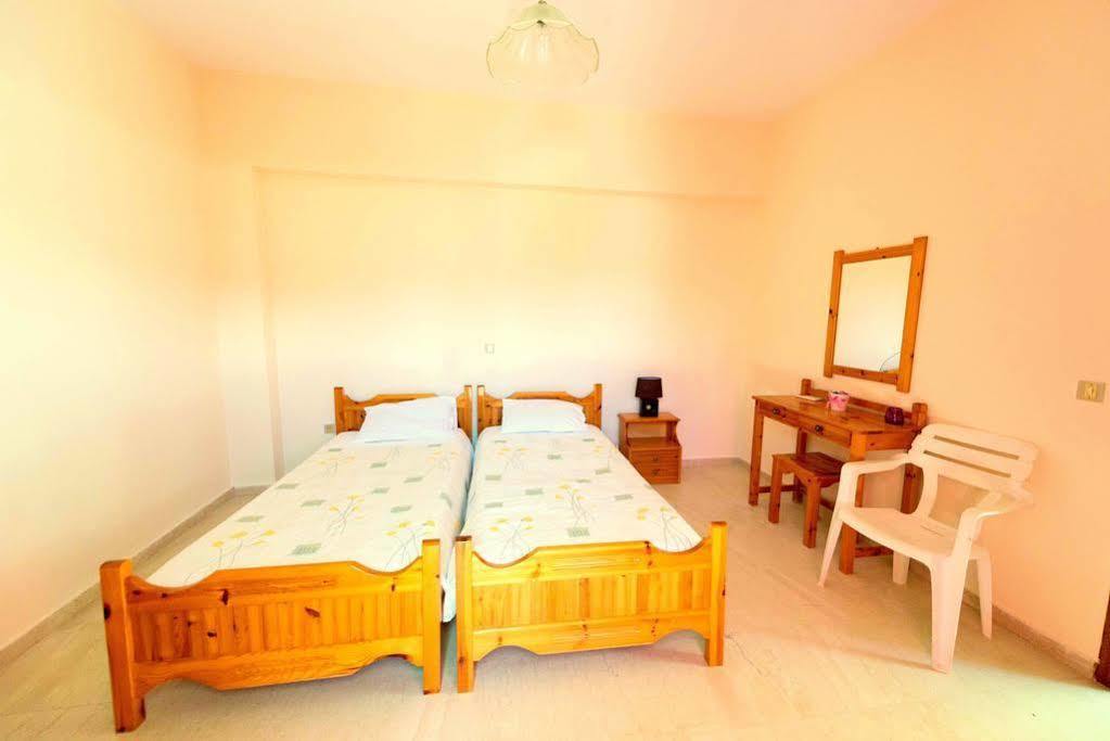 Katerina Pool Apartments Acharavi  Exterior foto